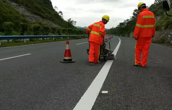 蘇州道路劃線公司施工水平要達(dá)到哪種標(biāo)準(zhǔn)？