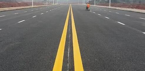 蘇州反光停車位下劃線為什么反光？