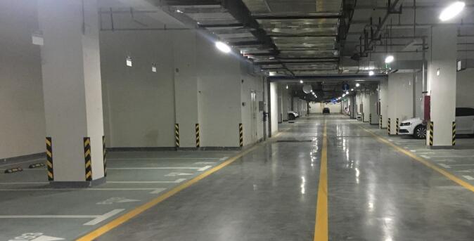 南京車位劃線解讀，地下車庫(kù)道路中線要用什么不同顏色？