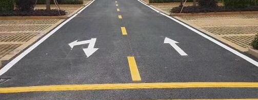 企業(yè)廠區(qū)道路劃線首選——江蘇中穎，專業(yè)、優(yōu)質(zhì)，讓安全出行無憂