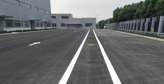 廠區(qū)道路標線設(shè)計要求？廠區(qū)道路標線彰顯安全與效率！