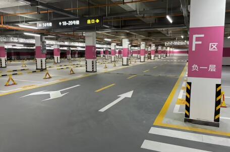 選擇江蘇中穎，打造高效安全的專業(yè)停車(chē)場(chǎng)劃線施工服務(wù)